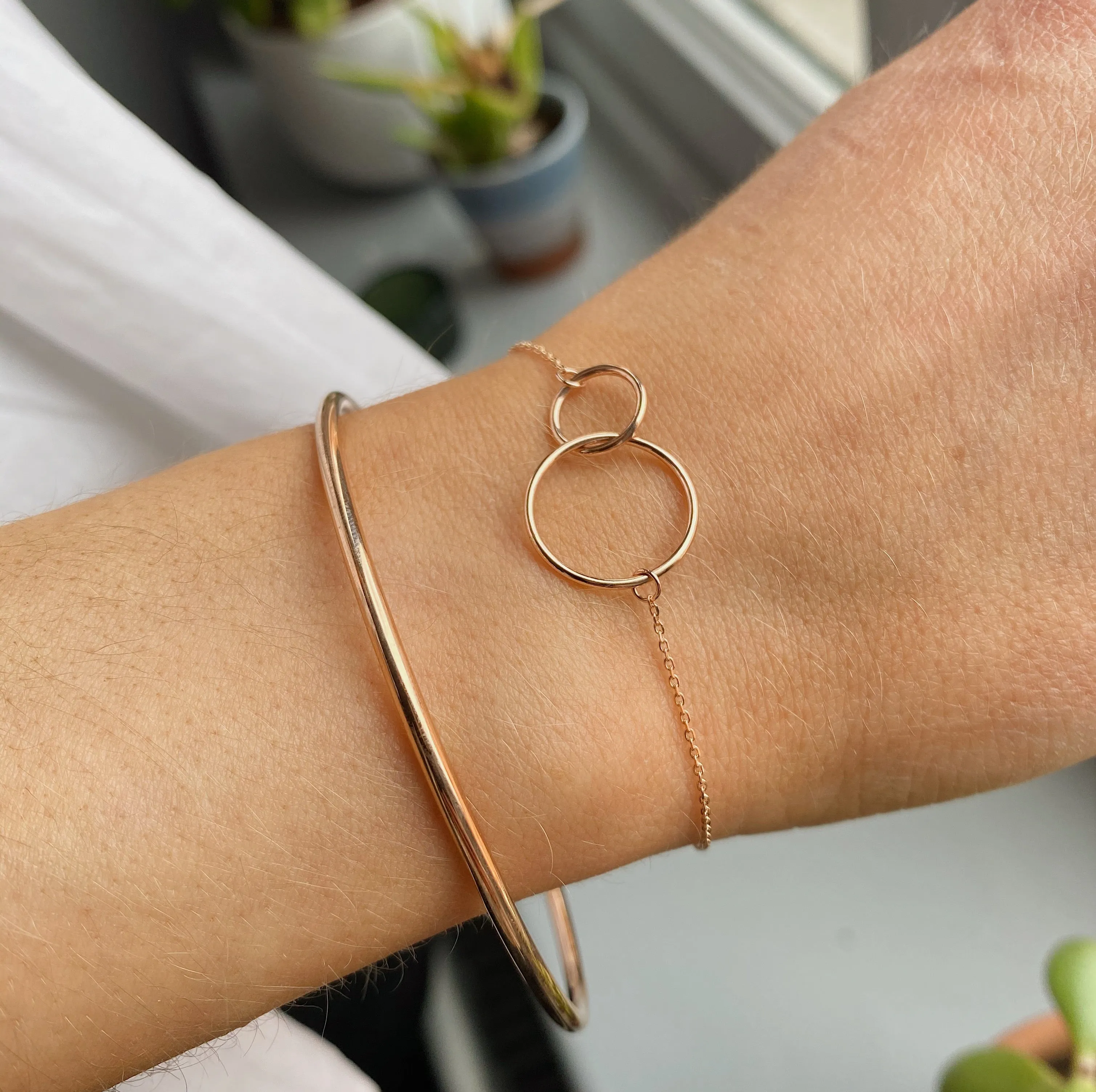 9kt Rose Gold Double Circle Bracelet