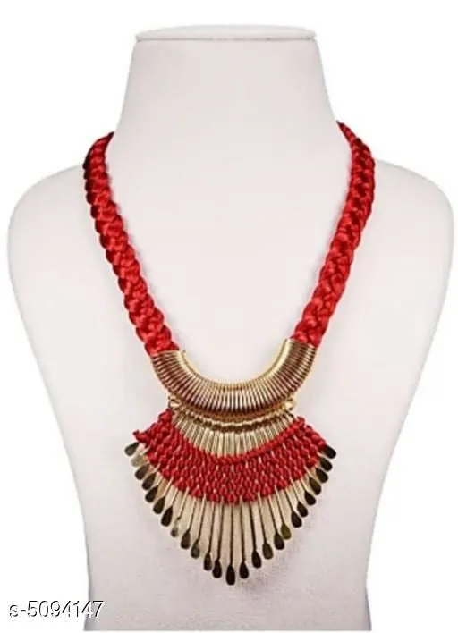 Sizzling Glittering Women Necklaces