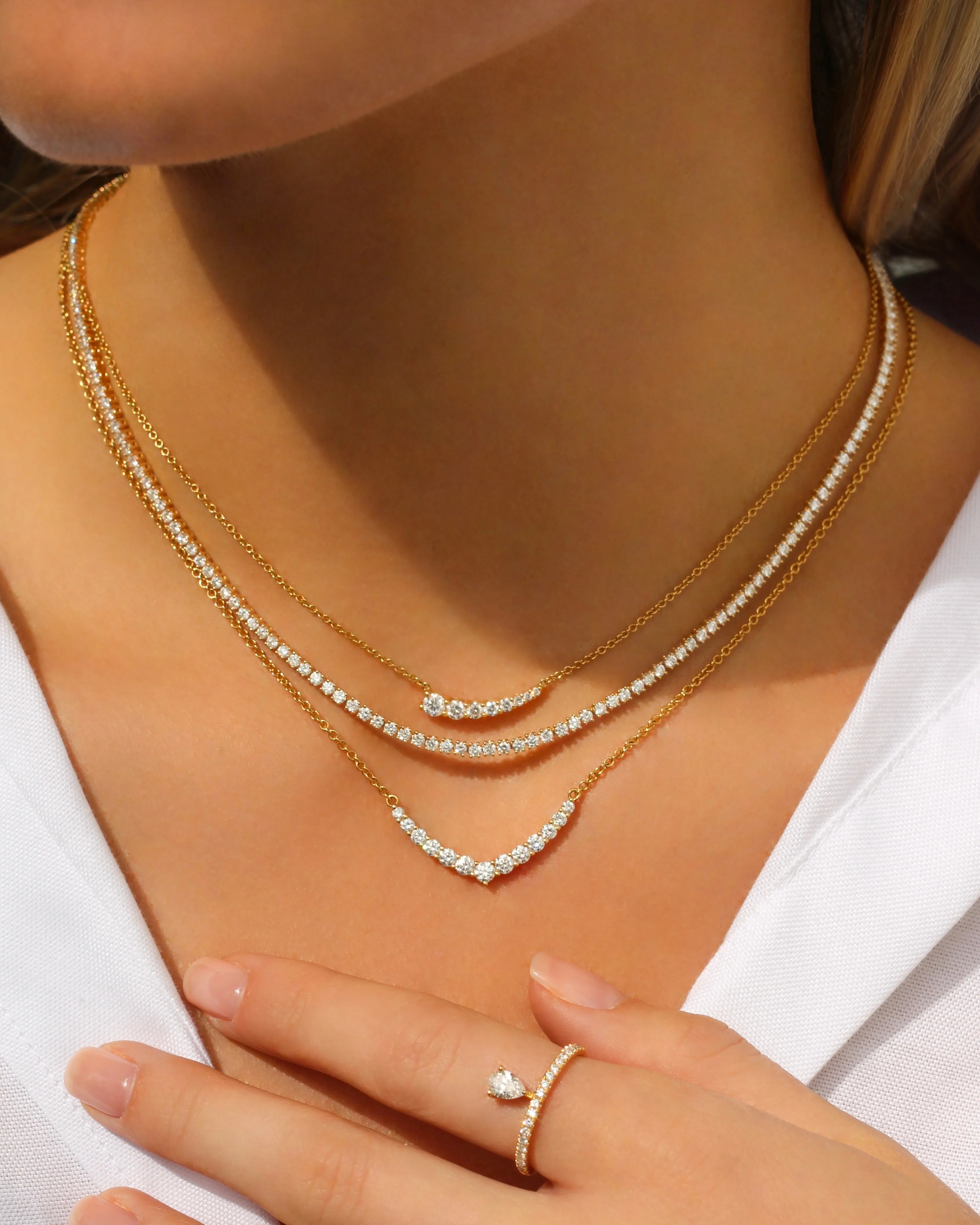 SMALL GRADUATED DIAMOND NECKLACE