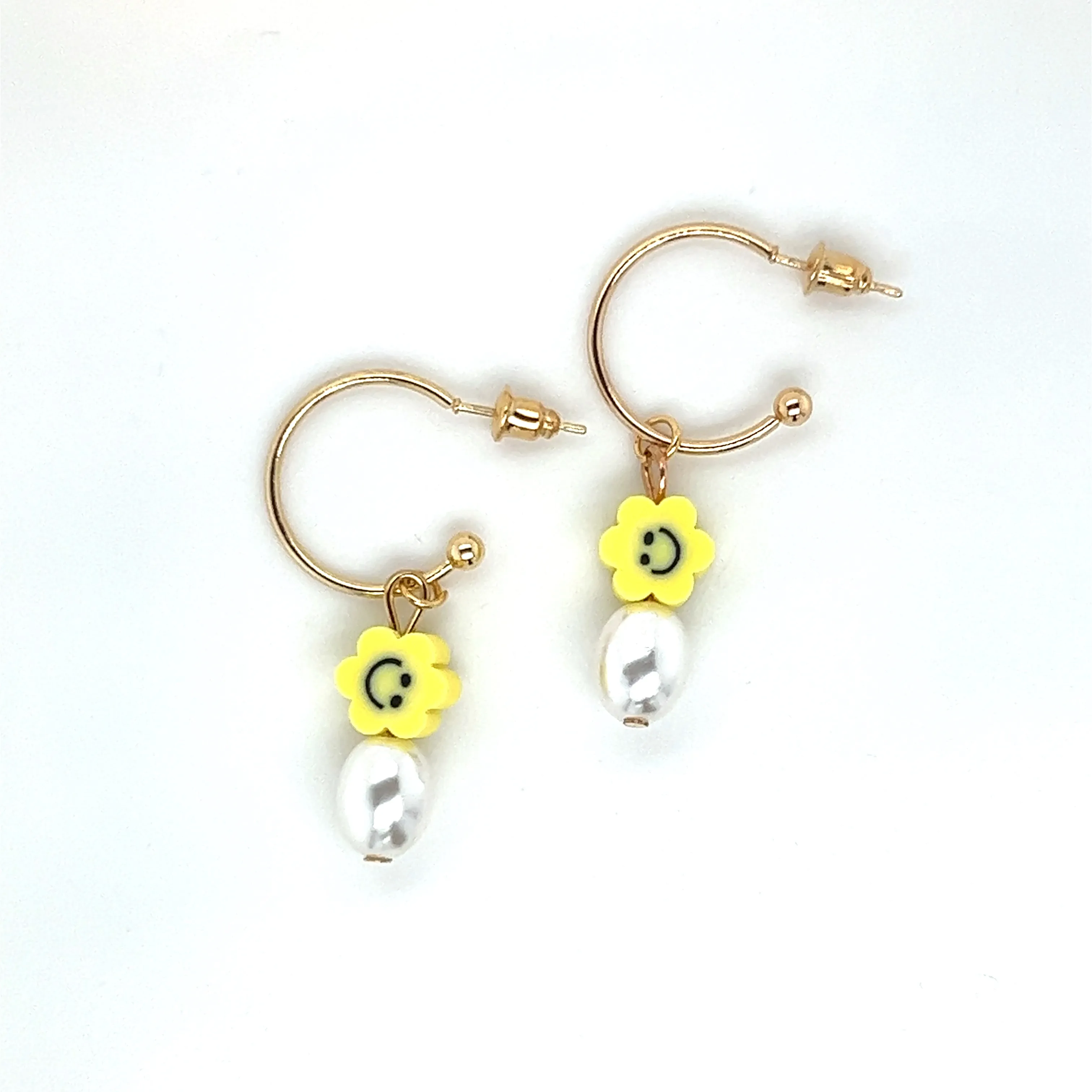 Smiley Flower & Pearl Open Hoop Gold Tone Dangle Earring