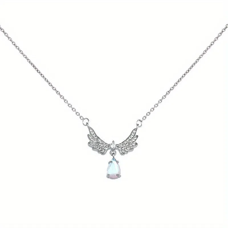 Wings Heart Crystal Pendant Necklace For Women Heart Clavicle Chain Choker